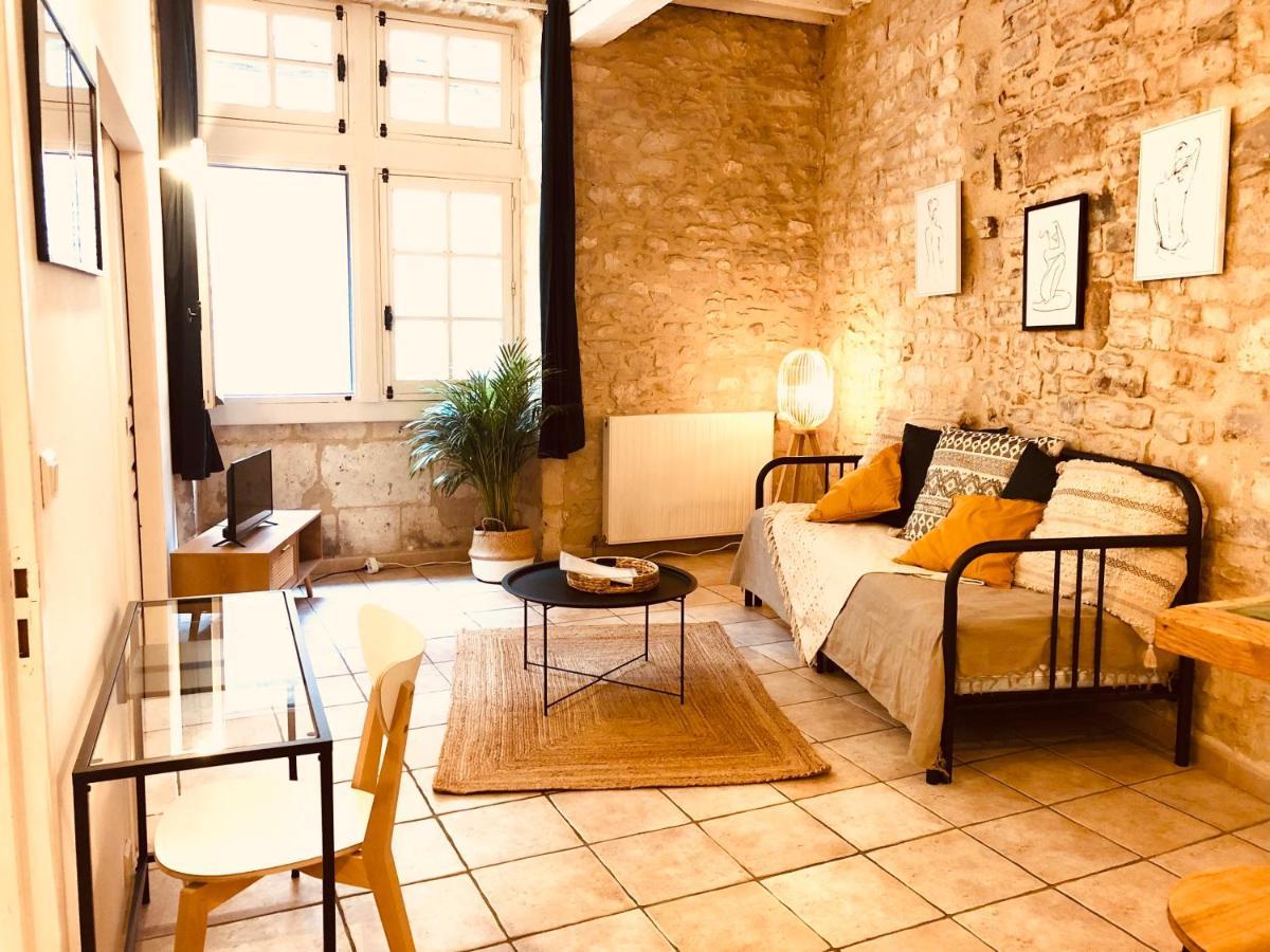 Le Moka Charmant Appartement Au Coeur De Ville Νιμ Εξωτερικό φωτογραφία