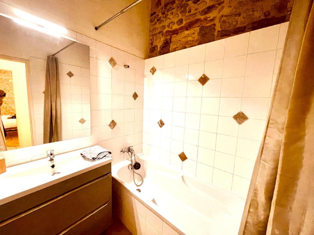 Le Moka Charmant Appartement Au Coeur De Ville Νιμ Εξωτερικό φωτογραφία