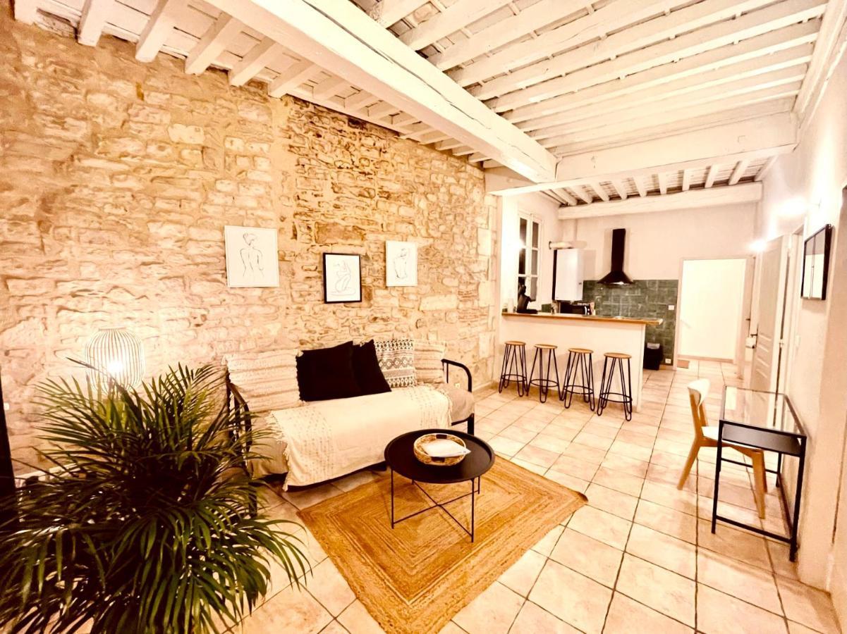 Le Moka Charmant Appartement Au Coeur De Ville Νιμ Εξωτερικό φωτογραφία